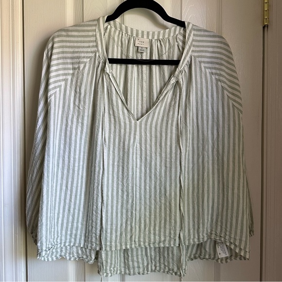 a new day Linen Green Striped Top (Women’s M) - Picture 1 of 6